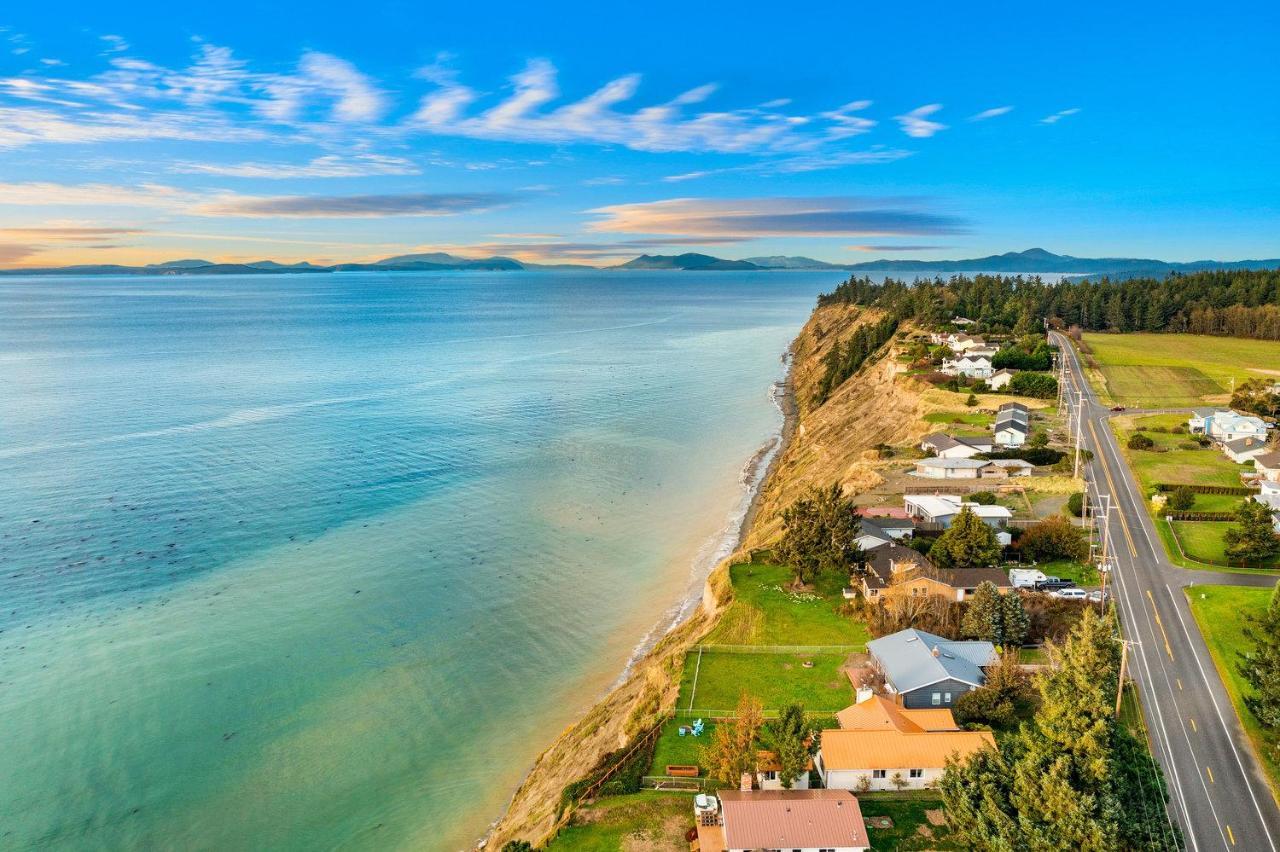 @ Marbella Lane - Wave House, Your Oceanfront Retreat! Oak Harbor Esterno foto