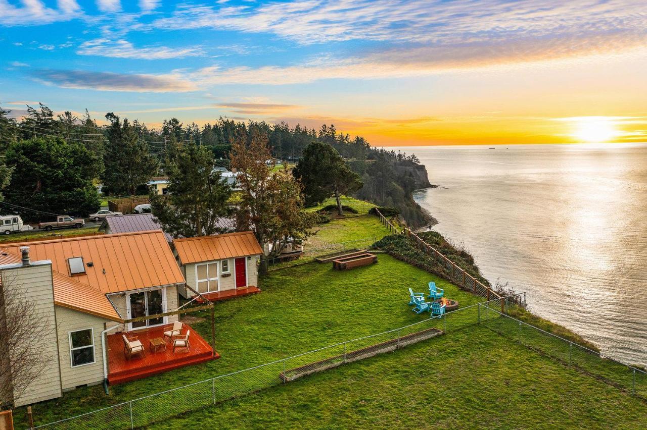 @ Marbella Lane - Wave House, Your Oceanfront Retreat! Oak Harbor Esterno foto