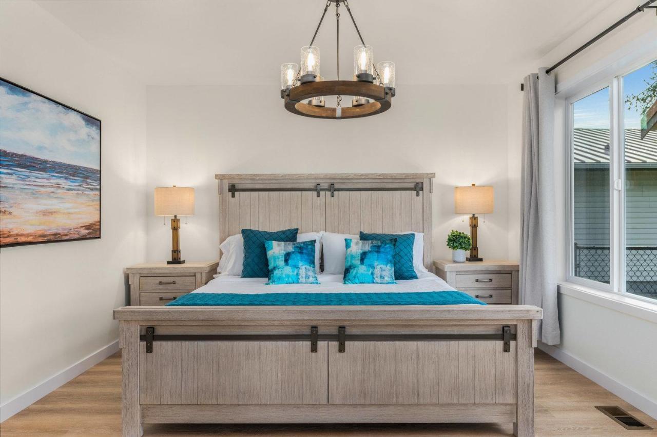 @ Marbella Lane - Wave House, Your Oceanfront Retreat! Oak Harbor Esterno foto